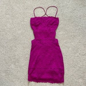 Guess Fuchsia Cut-out back lace dress - XS